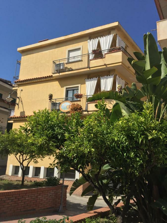 לטויאני Case Borgo Vacanze מראה חיצוני תמונה