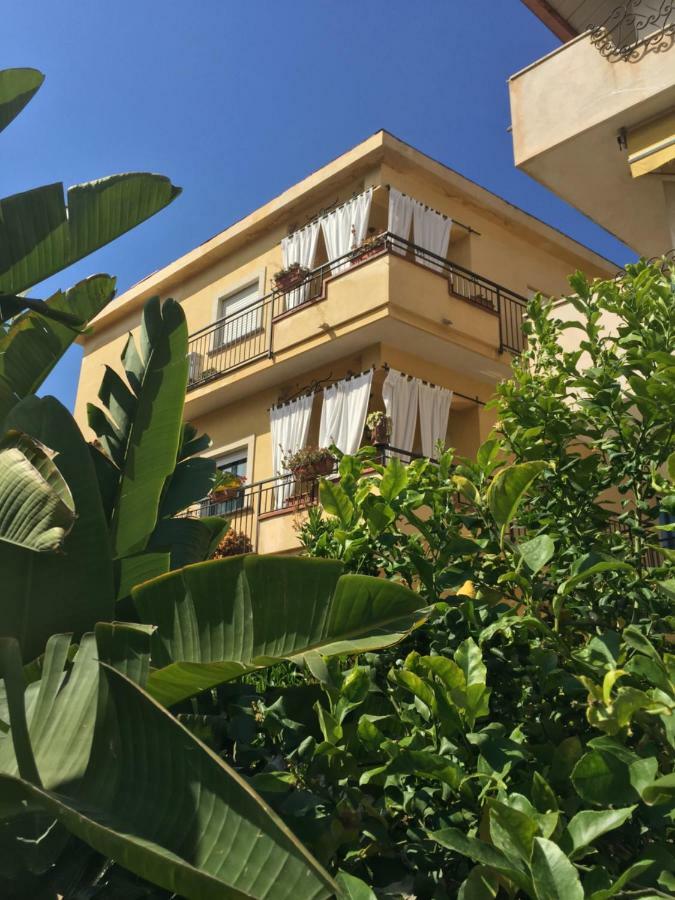 לטויאני Case Borgo Vacanze מראה חיצוני תמונה